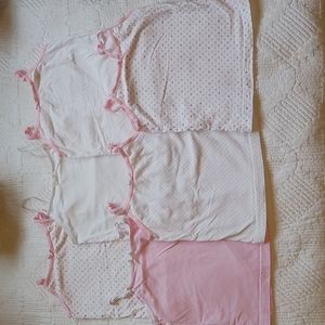 🌞 4/$24. Six undershirts size 4t